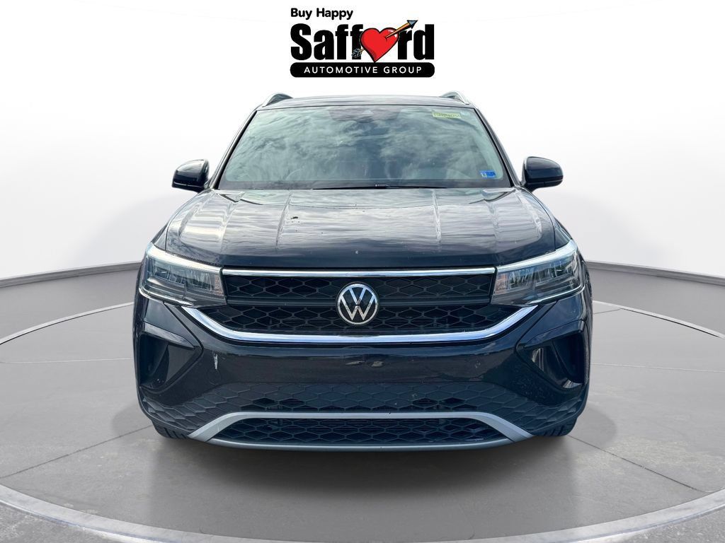 Used 2022 Volkswagen Taos SE AWD/4WD image 4