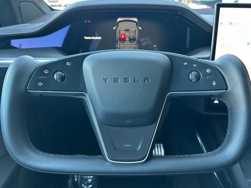 Used 2022 Tesla Model X Plaid image 27