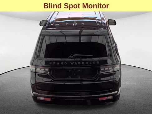 Used 2025 Jeep Grand Wagoneer Series III w/ Rear Seat Video Group 1 AWD/4WD image 7
