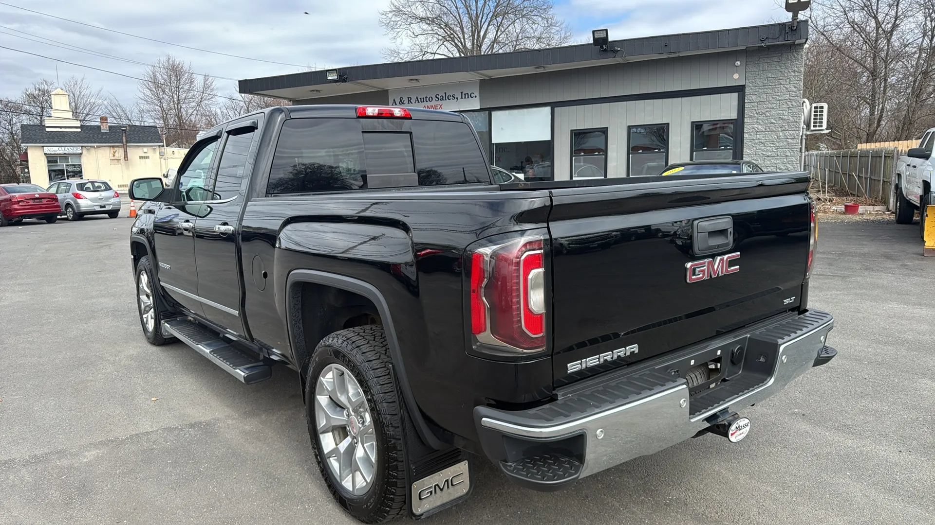 Used 2018 GMC Sierra 1500 SLT w/ SLT Premium Package AWD/4WD image 7
