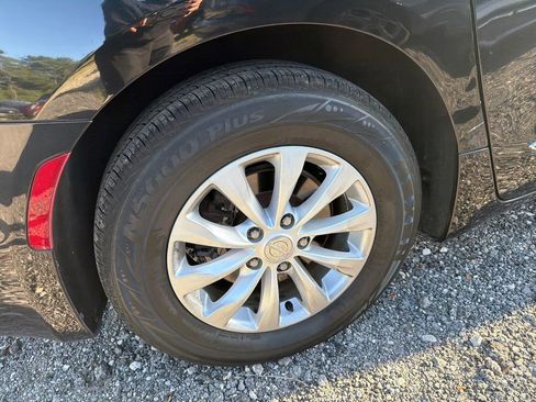 Used 2017 Chrysler Pacifica Touring-L w/ 13 Speaker Alpine Sound Group FWD image 15