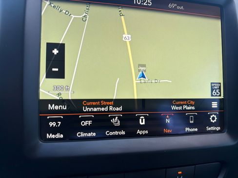 Used 2023 Jeep Cherokee Altitude Lux AWD/4WD image 36