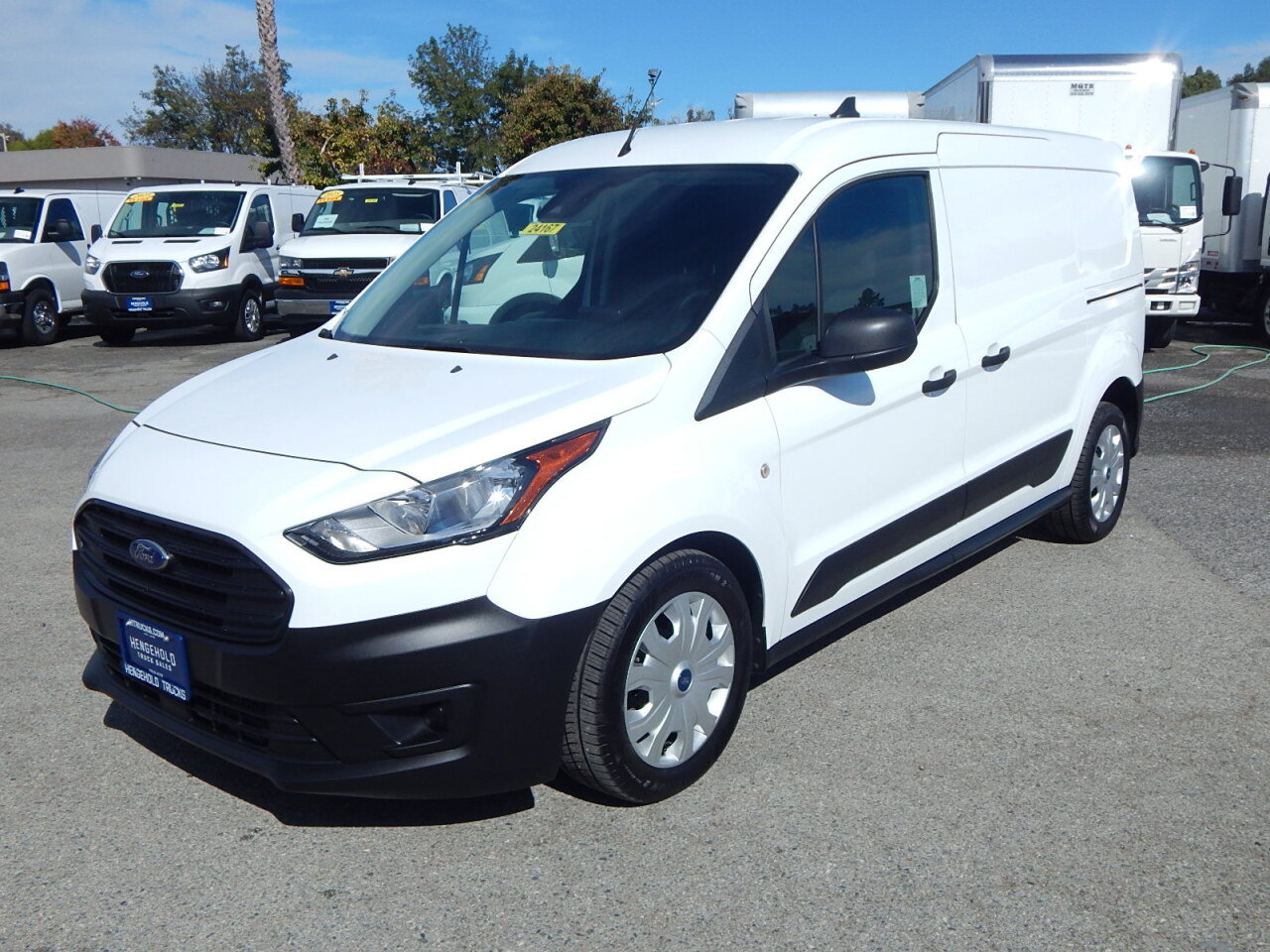 Used 2023 Ford Transit Connect XL FWD image 1