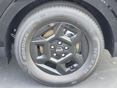 New 2026 Kia Carnival LX image 14