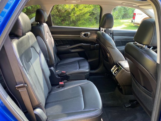 Used 2022 Kia Sorento SX AWD/4WD image 34