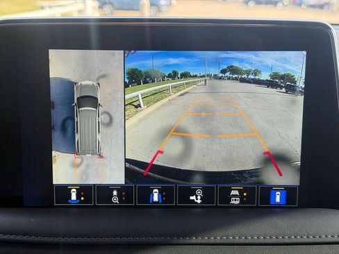 Used 2023 Chevrolet Tahoe Z71 w/ Luxury Package image 12