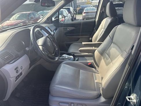 Used 2017 Honda Pilot Touring image 15