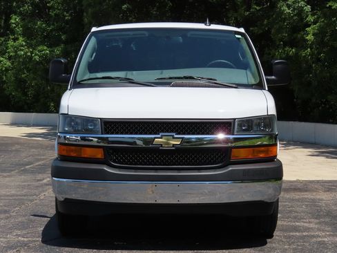 Used 2024 Chevrolet Express 2500 w/ Driver Convenience Package RWD image 13