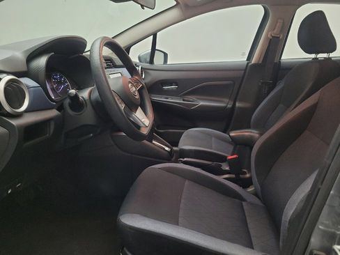 Used 2023 Nissan Versa SV image 17