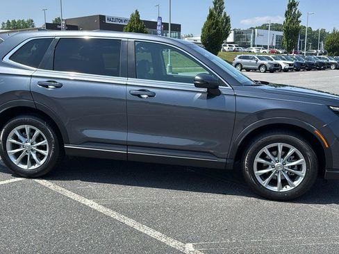 Used 2024 Honda CR-V EX-L image 3