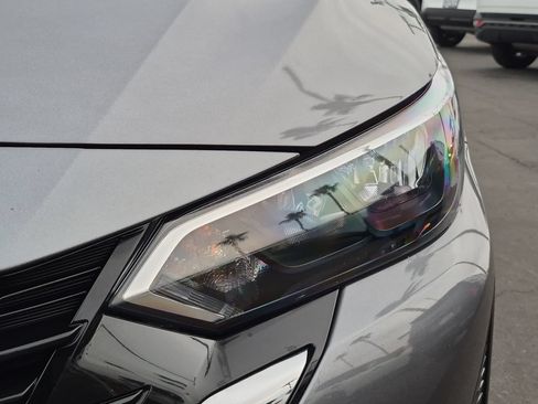 Used 2024 Nissan Sentra SV FWD image 9
