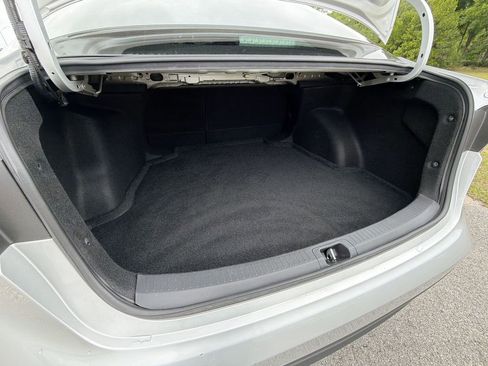 Used 2024 Toyota Corolla LE image 30