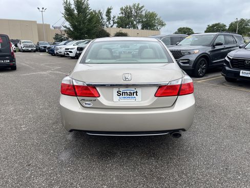 Used 2015 Honda Accord LX image 10