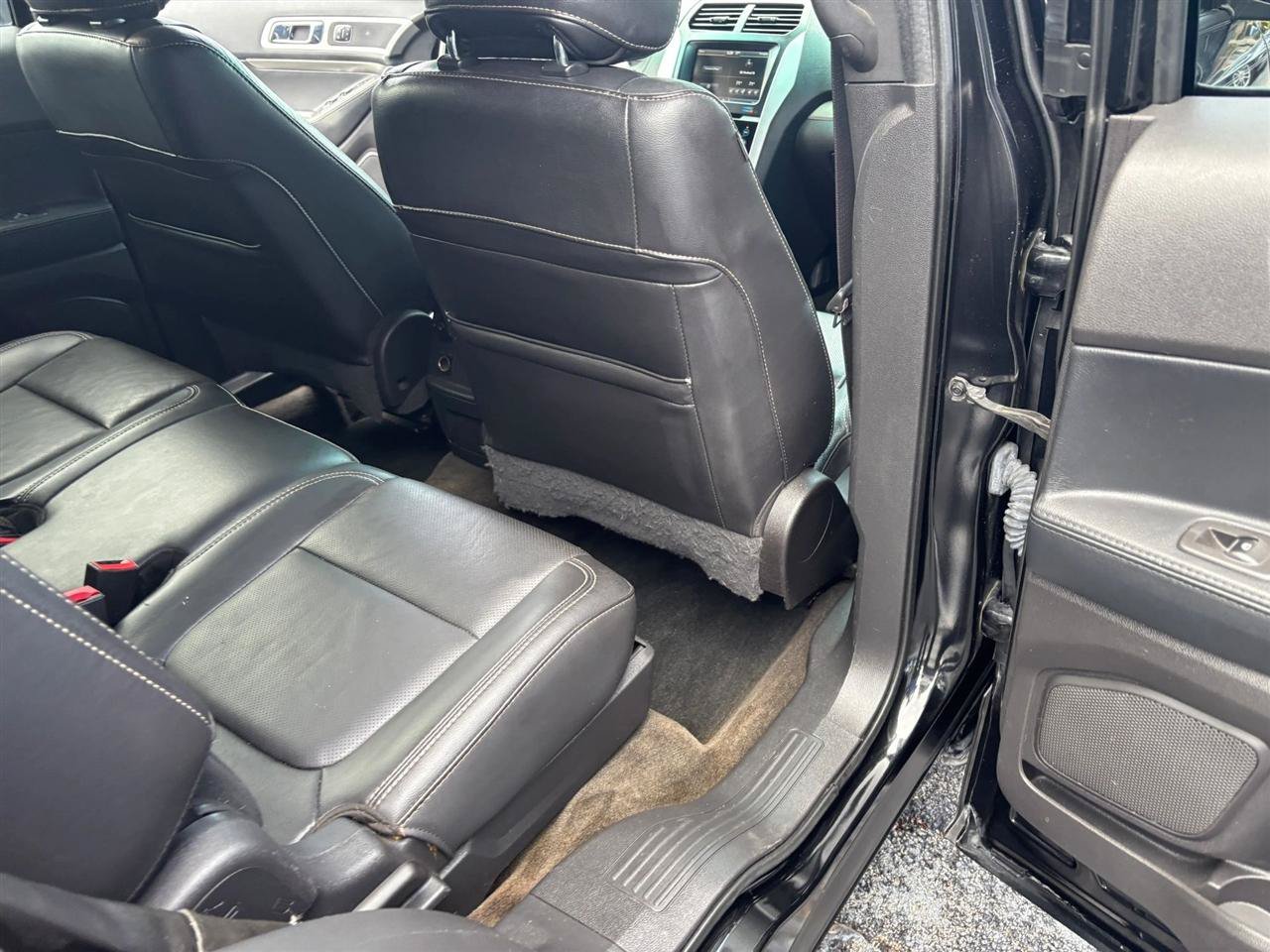 Used 2015 Ford Explorer Sport w/ Equipment Group 401A AWD/4WD image 12