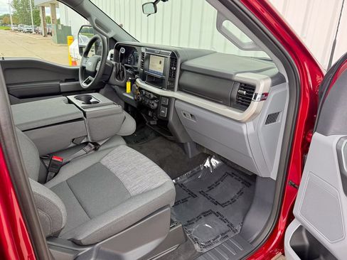 New 2026 Ford F250 XLT w/ FX4 Off-Road Package AWD/4WD image 18