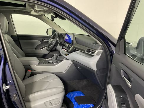 New 2026 Toyota Highlander XLE AWD/4WD image 24