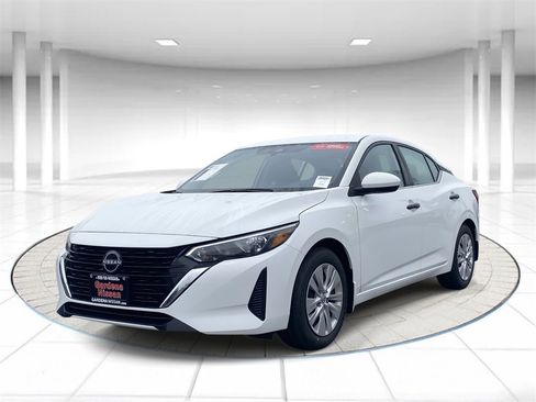 Certified 2025 Nissan Sentra S image 1