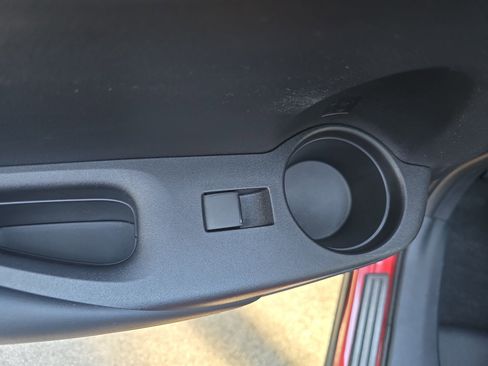 Used 2025 Toyota Corolla Cross AWD Hybrid image 14