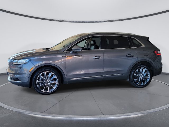 Used 2022 Lincoln Nautilus Reserve w/ Equipment Group 201A AWD/4WD image 5