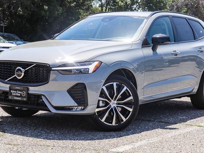 New 2025 Volvo XC60 B5 Plus w/ Protection Package Premier