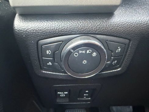 Used 2018 Ford F150 Lariat image 19