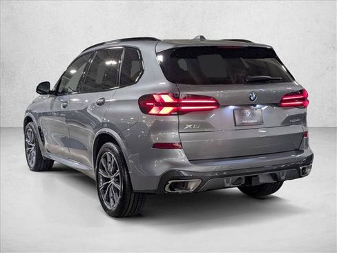 Used 2026 BMW X5 xDrive40i w/ M Sport Package AWD/4WD image 8