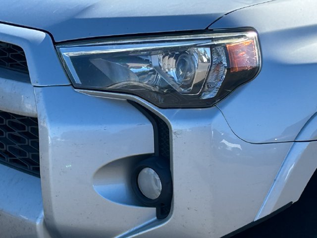 Used 2016 Toyota 4Runner SR5 Premium AWD/4WD image 10