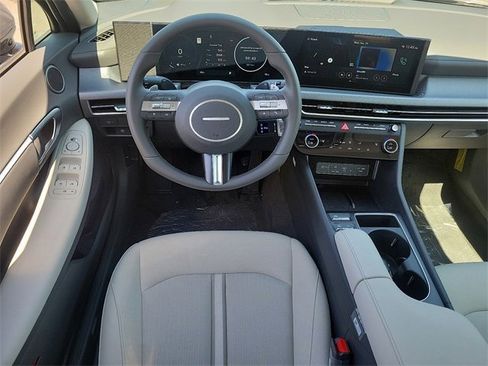 New 2025 Hyundai Sonata SEL image 7