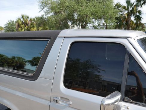 Used 1990 Ford Bronco AWD/4WD image 47