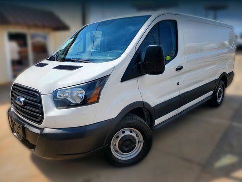 Used 2015 Ford Transit 150 130 Low Roof RWD image 4