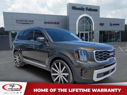 Used 2024 Kia Telluride S w/ S Sunroof Package FWD image 1
