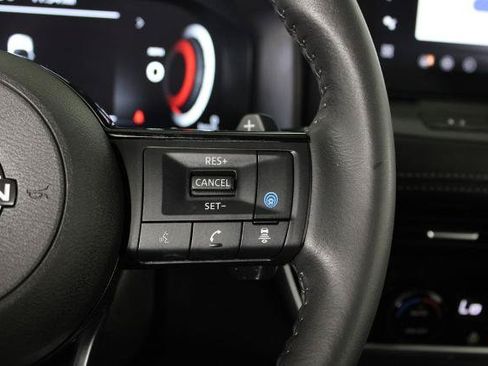 Certified 2024 Nissan Rogue SL FWD image 29