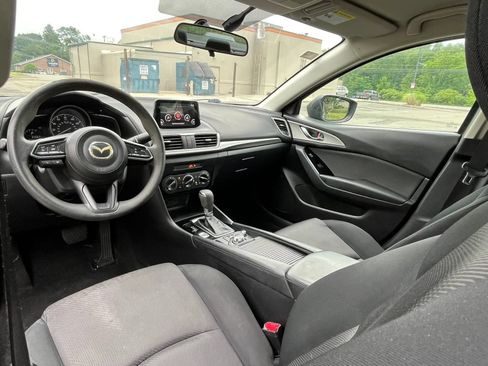 Used 2017 MAZDA MAZDA3 Sport FWD image 11