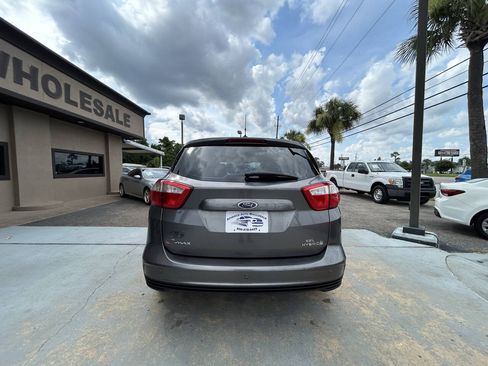 Used 2014 Ford C-MAX SEL w/ Equipment Group 301A FWD image 5