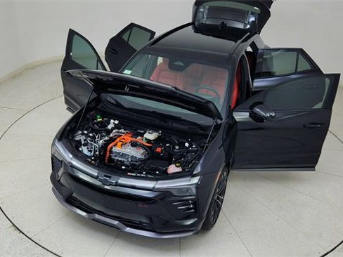 Used 2025 Chevrolet Blazer EV SS image 87