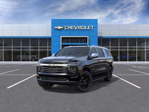 New 2025 Chevrolet Suburban Premier image 38