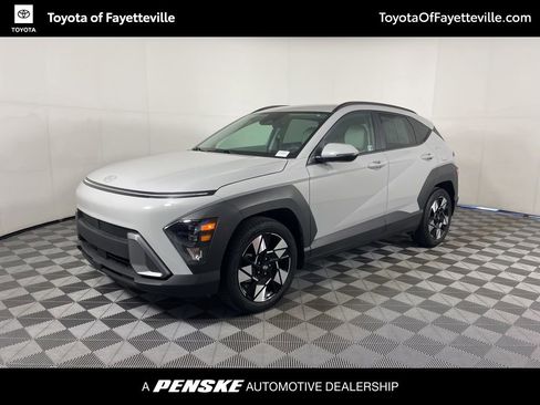 Used 2024 Hyundai Kona SEL w/ Convenience Package image 1