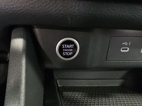 Used 2021 Nissan Rogue S AWD/4WD image 24