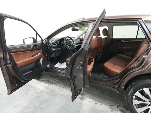 Used 2019 Subaru Outback 3.6R Touring image 28