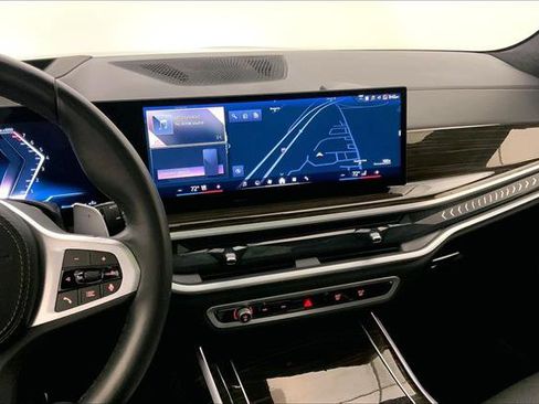Certified 2024 BMW X7 xDrive40i w/ M Sport Package image 5