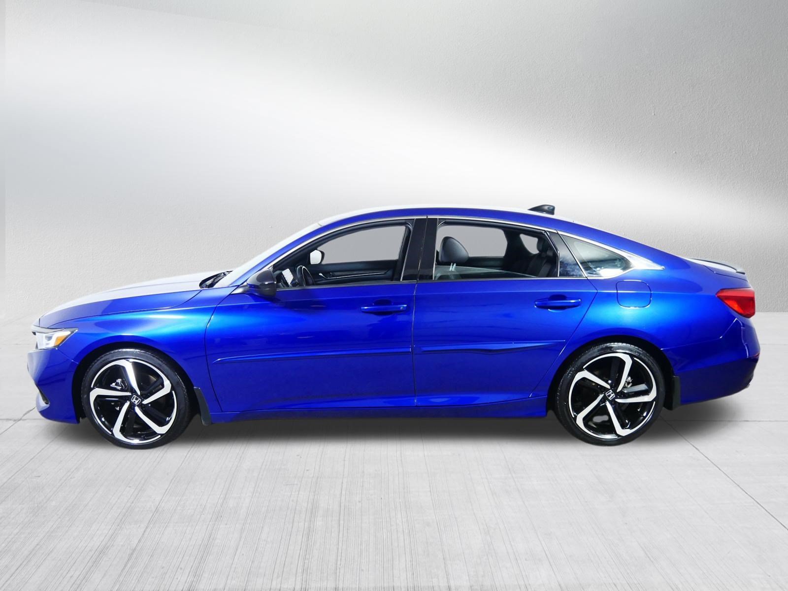 Used 2022 Honda Accord Sport image 4
