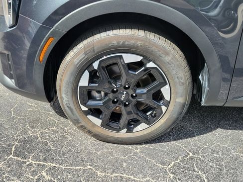 Used 2024 Kia Sorento S FWD image 5
