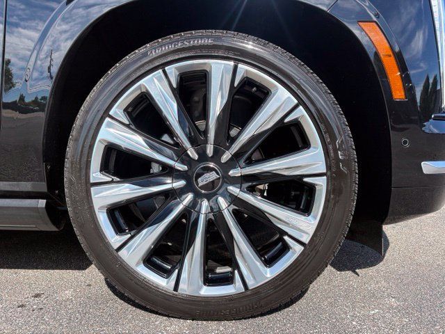 Certified 2026 Cadillac Escalade Luxury w/ Touring Package AWD/4WD image 36