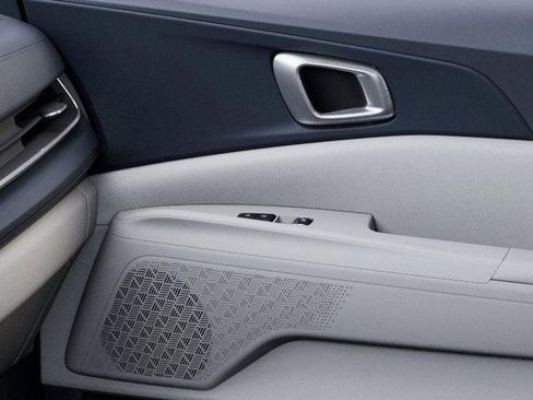 New 2026 Kia Carnival EX FWD image 25