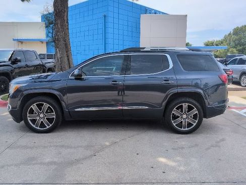 Used 2018 GMC Acadia Denali w/ Technology Package FWD image 2