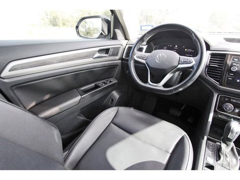 Used 2021 Volkswagen Atlas SEL image 11