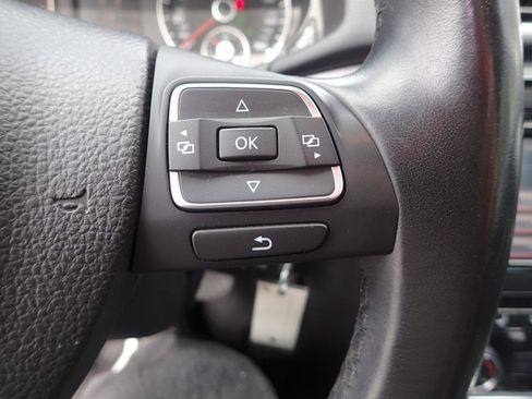 Used 2013 Volkswagen Passat 2.5 SE FWD image 15