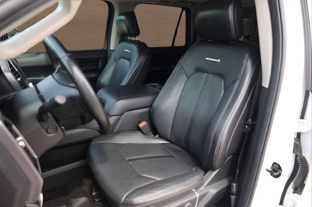 Used 2021 Ford Expedition Platinum RWD image 7