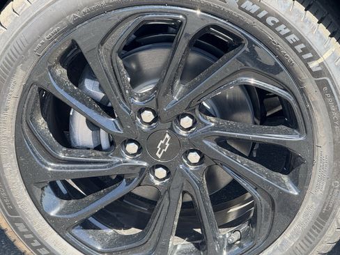 New 2027 Chevrolet Bolt RS w/ Technology Package FWD image 9
