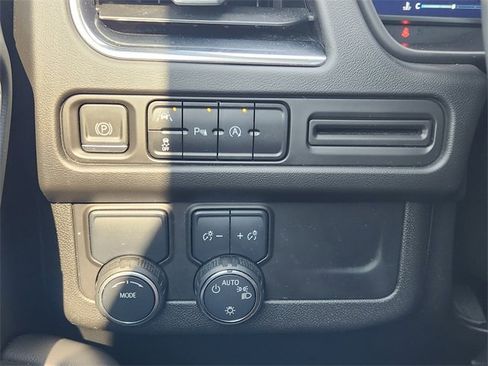 Used 2023 Chevrolet Tahoe RST image 28